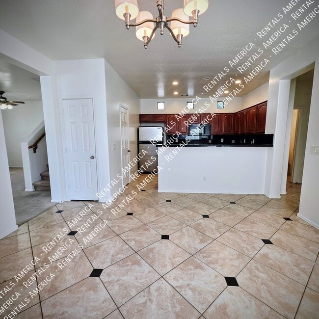 Building Photo - 2715 S Cupertino Dr