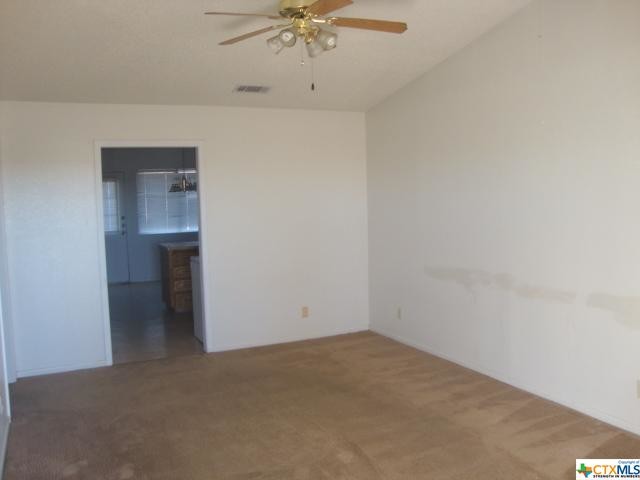 Foto del edificio - 2410 Shoemaker Dr