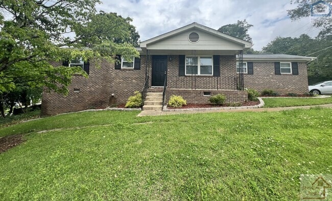 Building Photo - 8501 Maplewood Trail