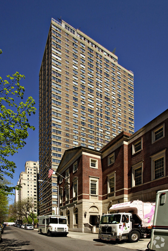 Foto principal - 211 East 70th Street