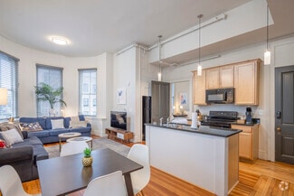 Interior Photo - 1527 Gervais St