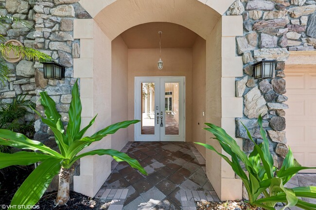 Building Photo - 9226 Pineville Dr