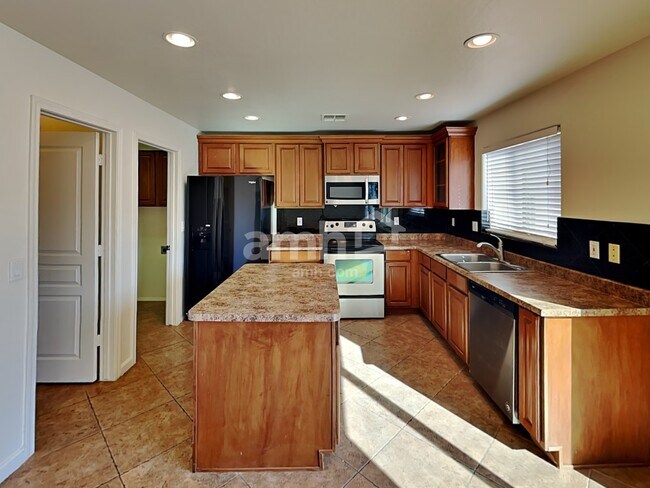 Foto del edificio - 1811 W Desert Canyon Dr