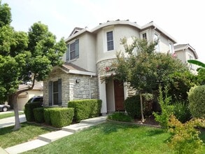 Building Photo - 1123 Montague Ln