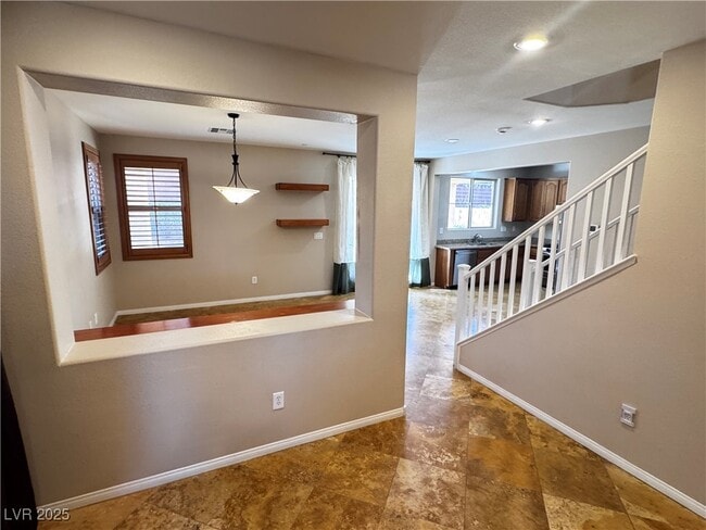 Building Photo - 5361 Candlespice Way