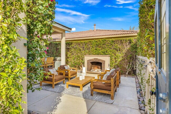 Building Photo - 48701 Anastacia Ct