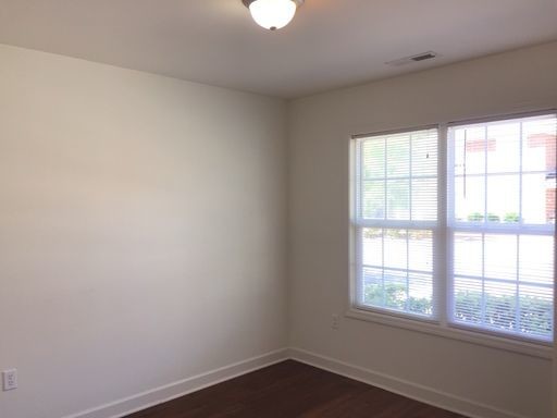 Foto del edificio - DURANGO PLACE TOWNHOMES