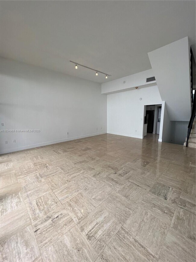 Building Photo - $6,500