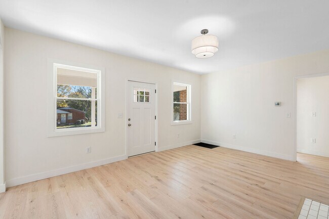 Foto del edificio - 3907 Katherine St