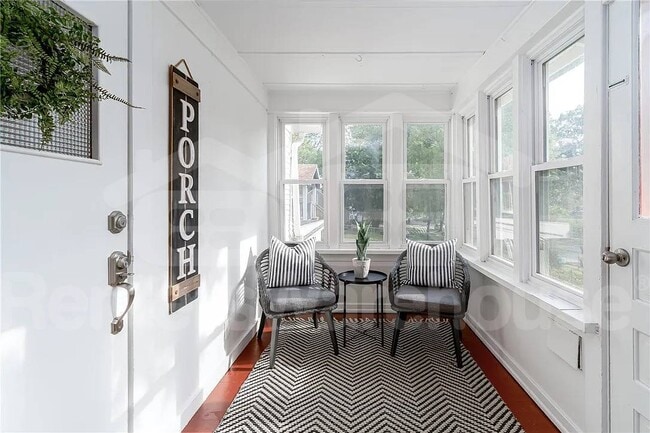 Foto del edificio - 737 28th St