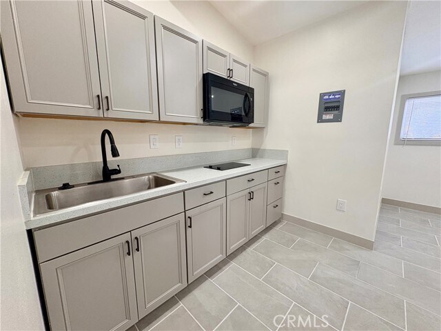 Foto del edificio - 4585 Hawthorne St