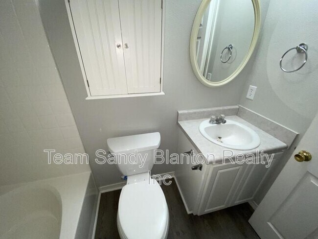 Foto del edificio - 10340 Chinaberry Ct