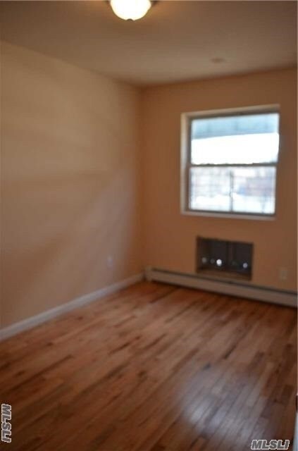 Building Photo - 637 Livonia Ave