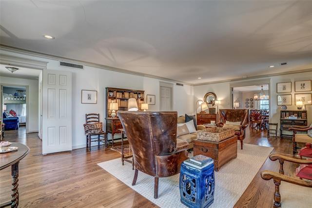 Foto del edificio - 4437 University Blvd