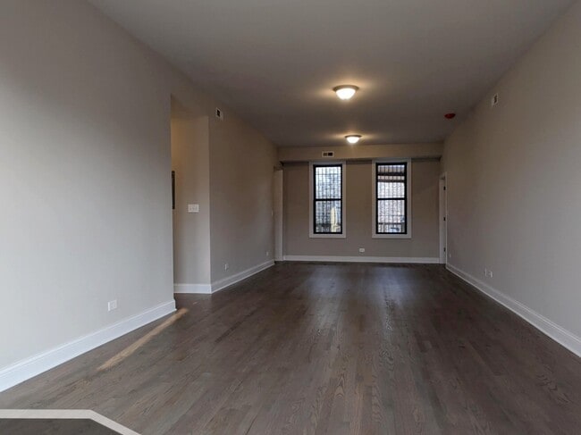 Building Photo - 3405 W Fullerton Ave