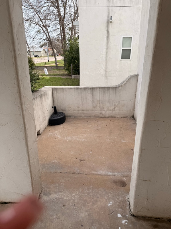 Building Photo - 302 E Sandstone St