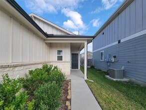 Building Photo - 17986 Plow Beam Dr