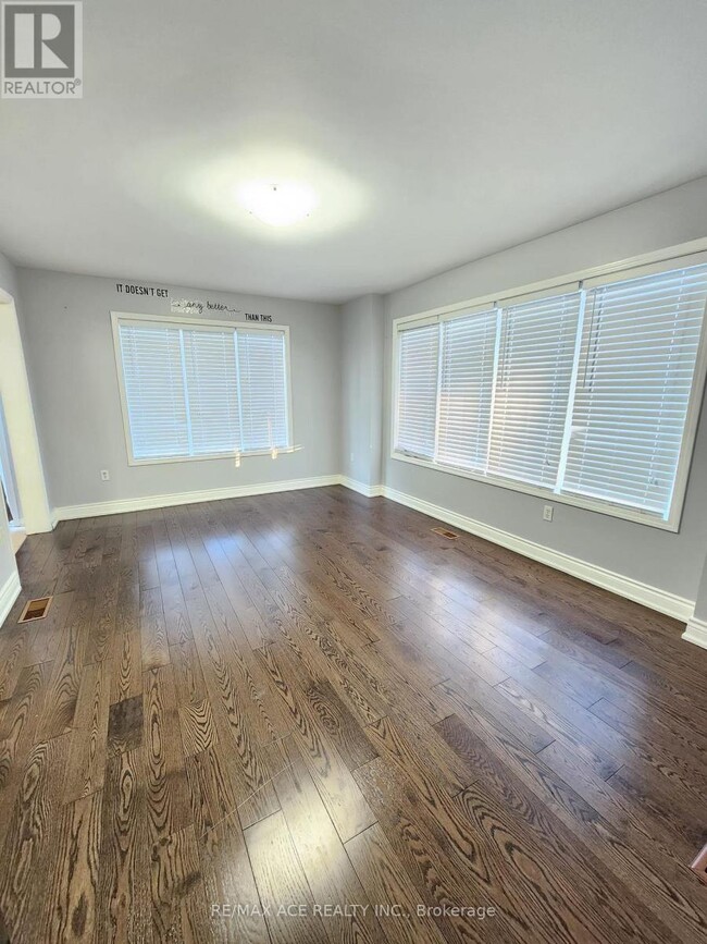 Building Photo - 32 Keats Terrace