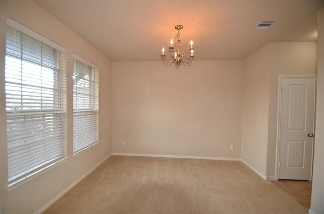 Building Photo - 18315 Red Oak Manor Ln