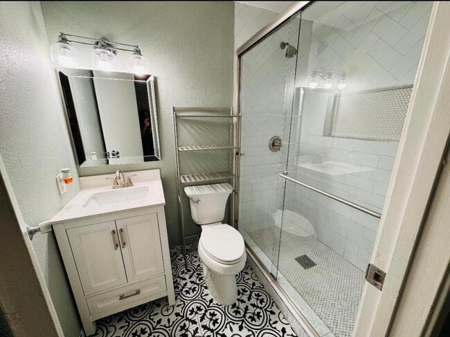 Foto del edificio - 72673 Raven Rd