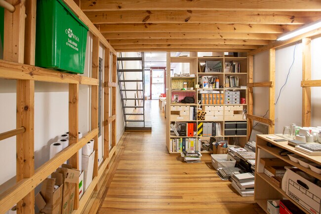 Foto del interior - 105 E Broad St