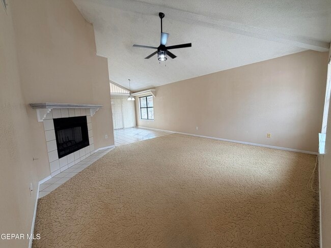 Foto del edificio - 1892 Lyman Dutton Cir