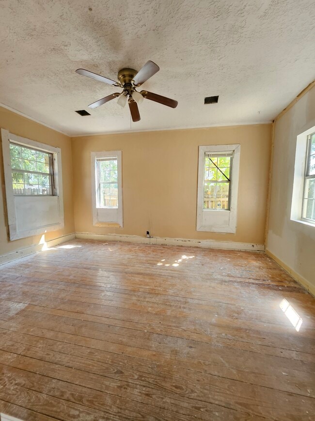 1st Bedroom - 412 SW 28th St