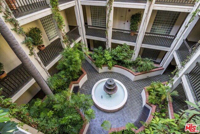 Building Photo - 2131 Century Park Ln
