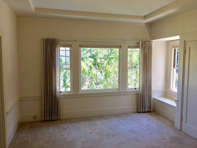 Foto del edificio - 733 Haddon Pl