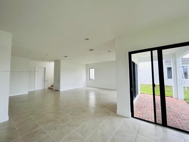 Foto del edificio - 5032 Frattina St.