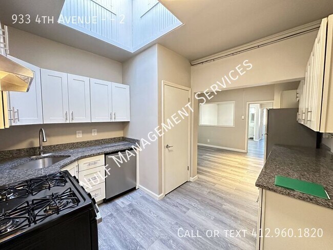 Building Photo - Gorgeous 2bed/2bath apartment in Central N...