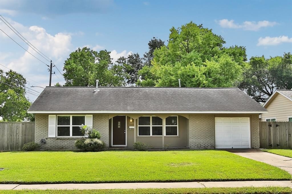 Primary Photo - 5001 Viking Dr