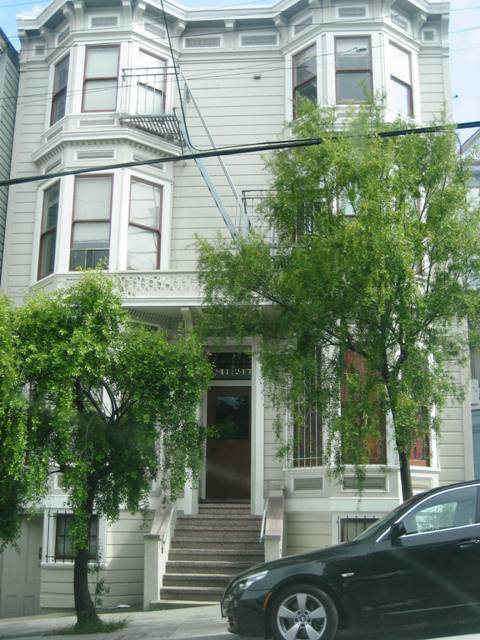 Building Photo - 241 Page St