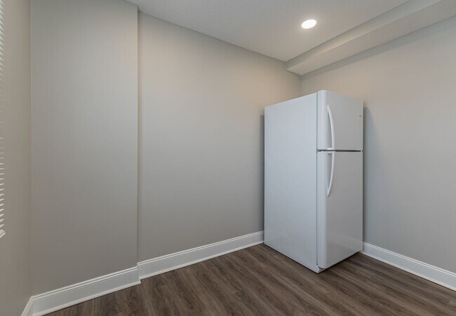 Foto del edificio - NEW UNITS WILL BE AVAILABLE SOON!!