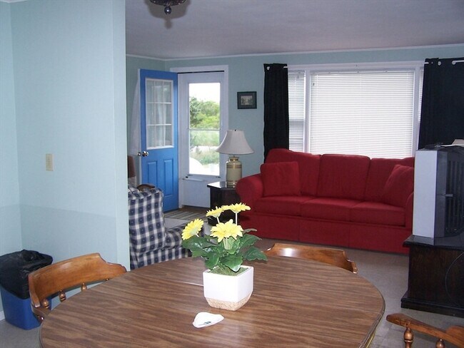 Foto del edificio - 334 Phillips Rd