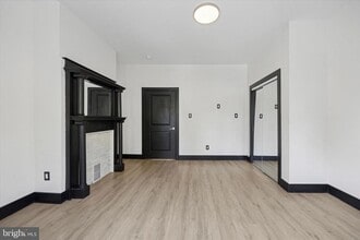 Building Photo - 5310 Spruce St