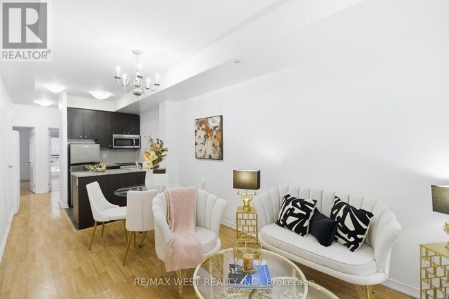 Building Photo - 19 Coneflower Cres