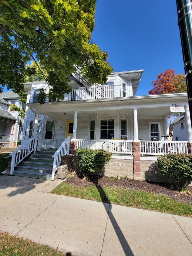 Foto principal - 309 N Pinckney St