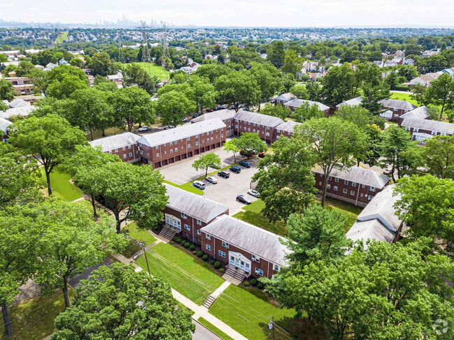 Building Photo - Nutley Gardens