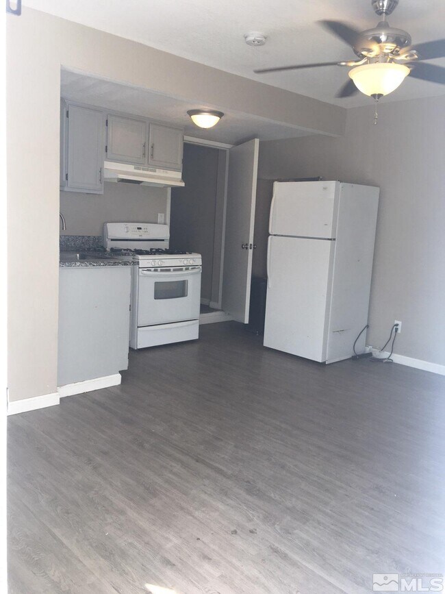 Foto del edificio - 905 Mauldin Ln