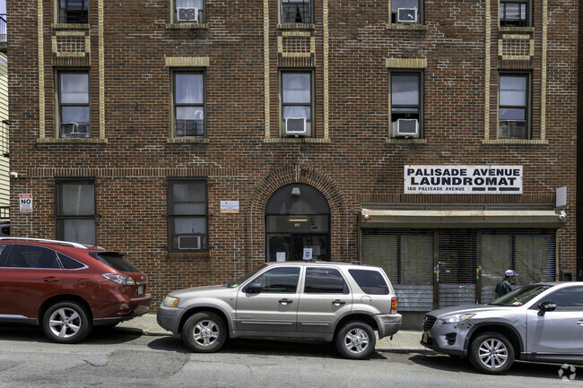 Ground Level Entrance with Storefront Retail Unit - 160 Palisade Ave