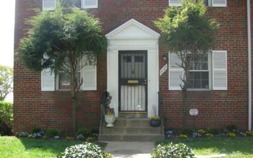 Primary Photo - 1627 Webster St NE