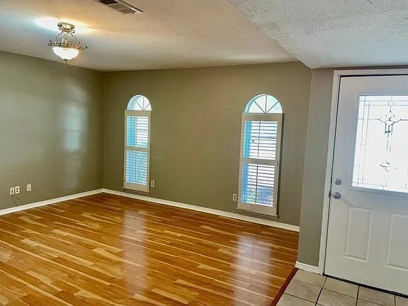 Foto del edificio - 2111 Croft Rd