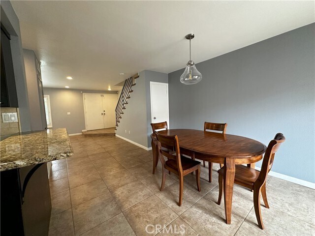 Foto del edificio - 18598 Creek