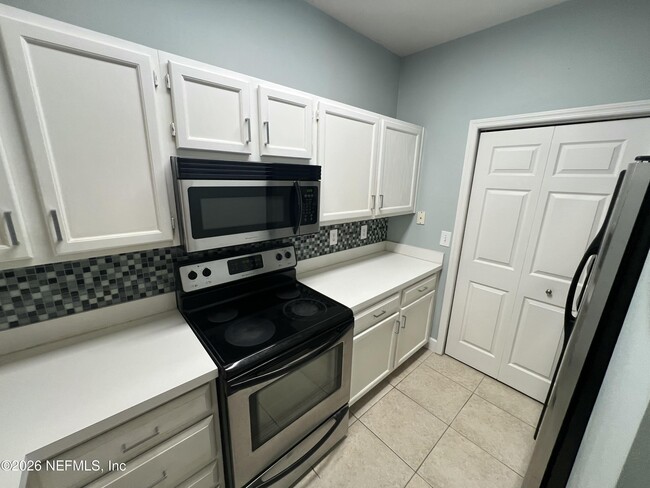 Building Photo - 170 Veracruz Dr
