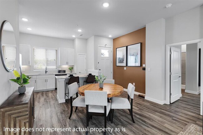 Building Photo - 7174 Borland Dr