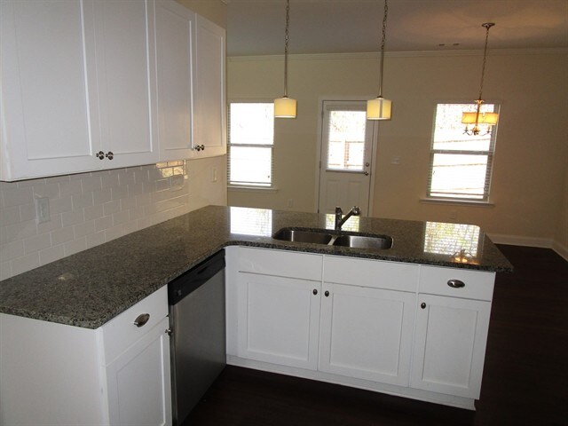 Building Photo - 2465 Beal Street