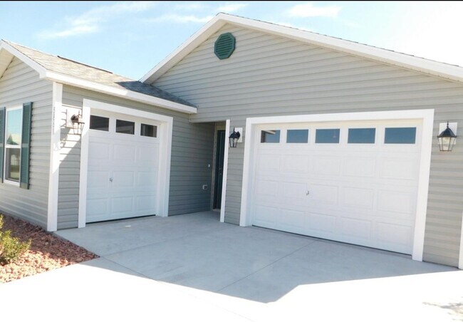 Building Photo - 5861 Marsh Ct