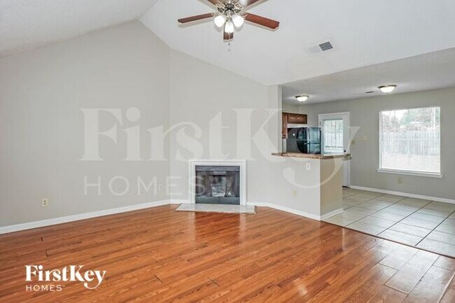 Building Photo - 4344 Cleopatra Dr