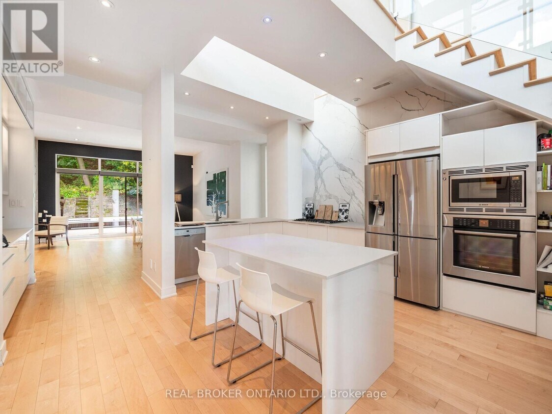 Photo principale - 88 S Kingsway